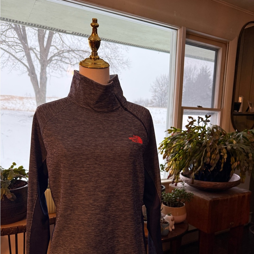 Northface neck zip